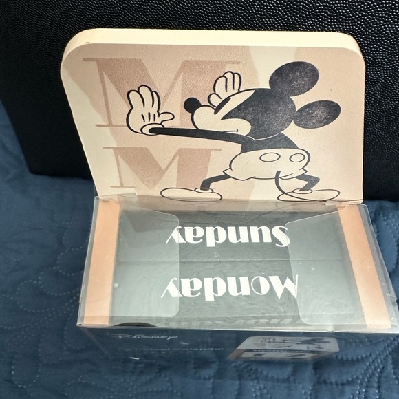 Disney Mickey Mouse Perpetual wooden Calendar - Picture 4 of 4